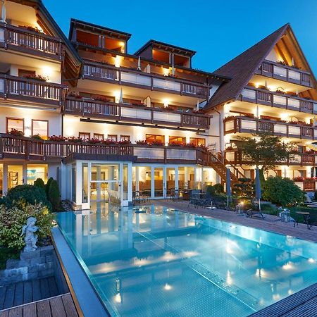 Erfurths Bergfried Ferien & Wellnesshotel Hinterzarten Buitenkant foto